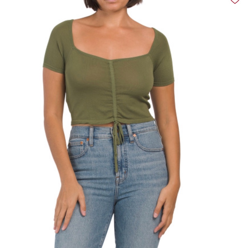 NWT Mango short Sleeve crop top tee